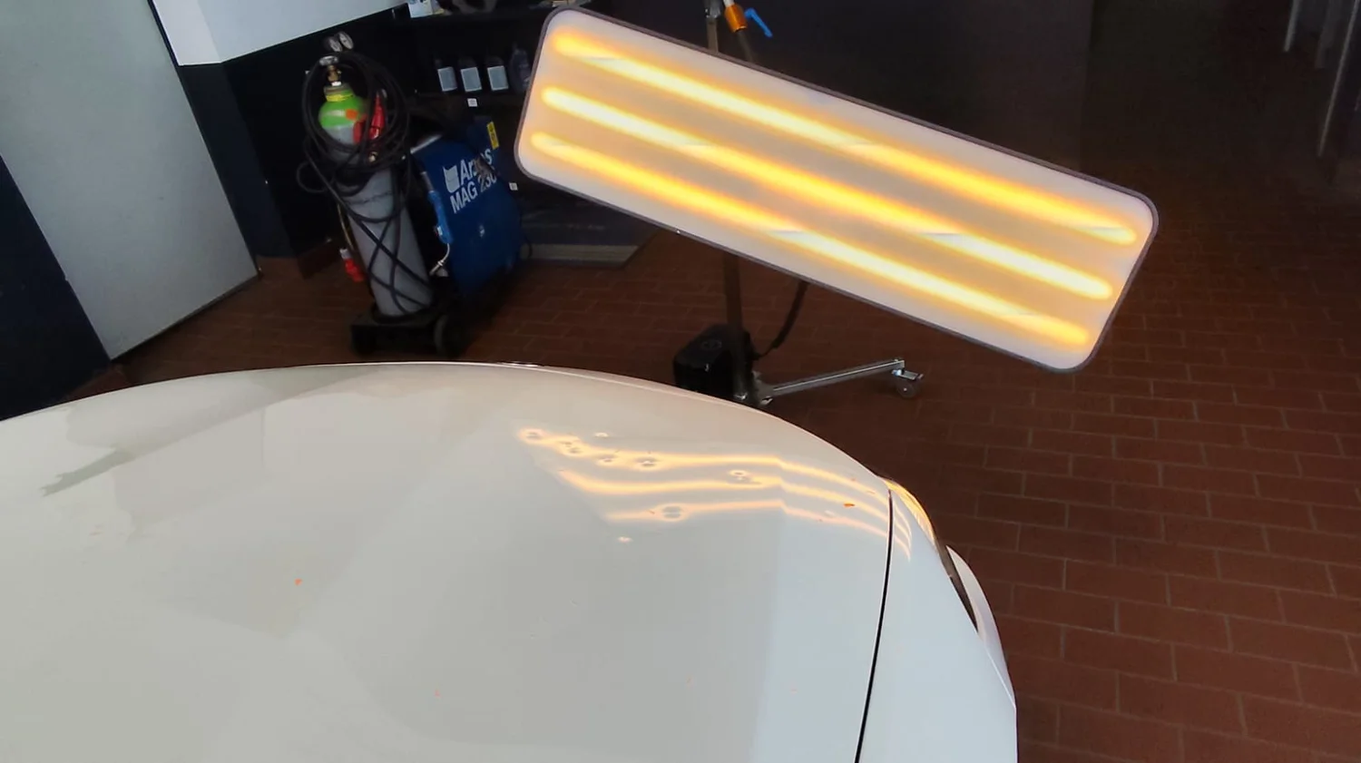 Prüfung mit der LED-Leiste